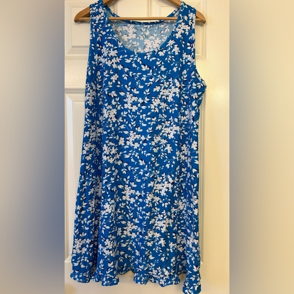 Draper James Sleeveless Nightgown blue white floral Size L/XL
